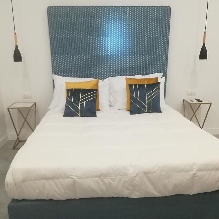 B-Montedidio Hotel เนเปิลส์ ภายนอก รูปภาพ
